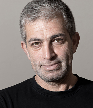Shahram Entekhabi Iranian-born artist /Curator and architect, currently living and working across Berlin and Tehran